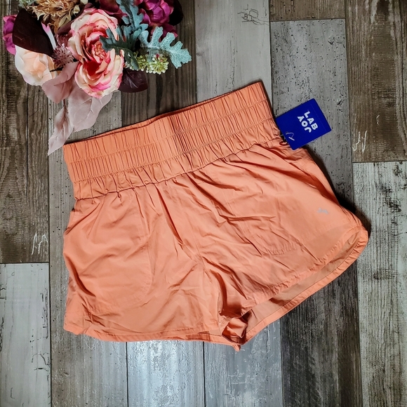 NWT JoyLab Peach Coral Athletic Running Shorts Size XS - Picture 2 of 11